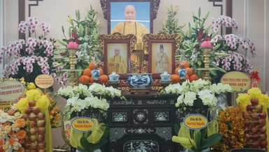 Giác linh đài Hòa thượng Thích Thiện Toàn 