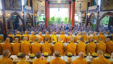 Đông đảo Phật tử tham dự Lễ dâng pháp y cúng dường tại tổ đình Phổ Quang (P.Cầu Kiệu, TP.HCM)