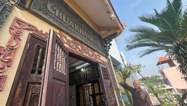 Thượng tọa Thích Minh Nhựt giới thiệu về chùa Khánh Anh (P.Vườn Lài, TP.HCM) - Ảnh: Nguyên Tài/BGN