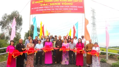 Cắt băng khánh thành cầu Minh Tòng tại xã Tân Long, tỉnh Tây Ninh