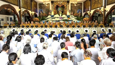 Đông đảo Phật tử tham dự khóa tu Bát quan trai truyền thống tại tổ đình Phổ Quang (P.Cầu Kiệu, TP.HCM) 