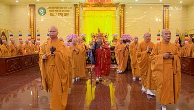 [Video] HT.Thích Lệ Trang đăng đàn chẩn tế kết thúc Pháp hội Vu lan tại Việt Nam Quốc Tự PL.2568