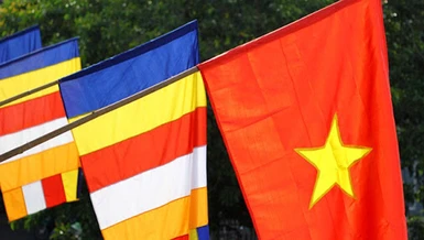 Cờ Tổ quốc và cờ Phật giáo - Ảnh minh họa
