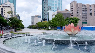 TP.HCM bước qua ngày thứ 36 giãn cách xã hội theo Chỉ thị 16 và 16 tăng cường - Ảnh: Bảo Toàn/ BGN