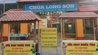 "Bữa chay nghĩa tình", chung tay đẩy lùi dịch bệnh của chùa Long Sơn (quận Thốt Nốt, TP.Cần Thơ)