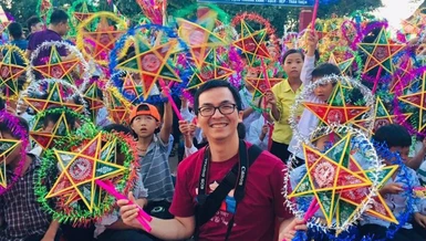 Anh Hoàng Thanh Bình trong một hoạt động thiện nguyện