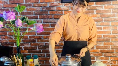 Cô chủ nhỏ gieo duyên ăn chay đến người trẻ