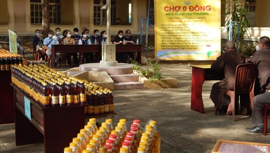 Chùa Phật Quang (TP.Phan Thiết) tổ chức "Chợ 0 đồng - Mùa xuân yêu thương"