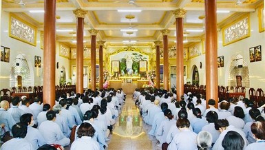 Khóa tu Bát Quan trai tại chùa Vạn Đức (TP.Thủ Đức)