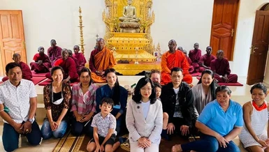 Bà Sasirit Tangulrat, đại sứ của Thái Lan đến thăm Trung tâm Phật giáo Uganda