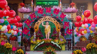 Lễ đài Kính mừng Phật đản Phật lịch 2566 tại chùa Giác Nguyên (xã Tân Thới Nhì, huyện Hóc Môn)