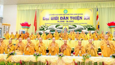 Niệm Phật cầu gia hộ