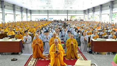 Tác bạch cúng dường ở Học viện Phật giáo VN tại TP.HCM