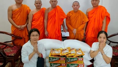 Chùa Từ Quang (TP.HCM) thăm, cúng dường các chùa Phật giáo Nam tông Khmer trong tỉnh Trà Vinh