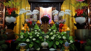 Di ảnh cố Hòa thượng Thích Minh Nhuận tại tổ đường chùa Long Vân