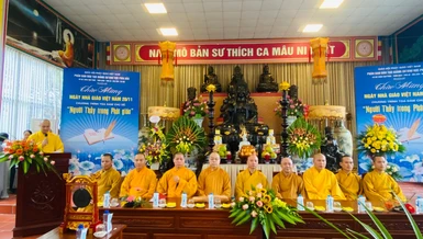 Chư tôn đức chứng minh