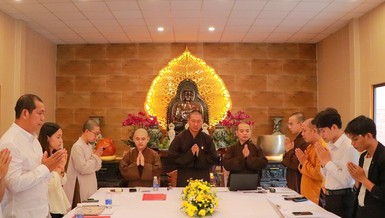 Niệm Phật cầu gia hộ