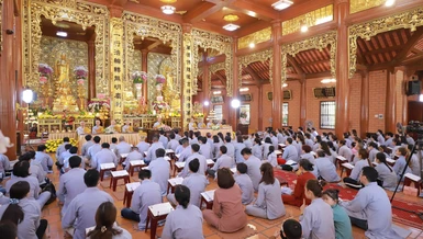 Đông đảo Phật tử về chùa Thiên Quang, Bà Đa dự lễ rằm tháng Giêng