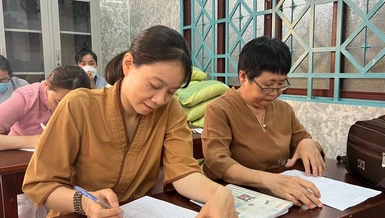 Phật tử tham dự Hội thi Giáo lý Phật giáo tại chùa Giác Nguyên