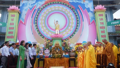 Niệm Phật cầu gia hộ