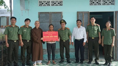 Chùa Bà Đa hỗ trợ xây dựng nhà tình thương tại (P.Hòa Quý, TP.Đà Nẵng)