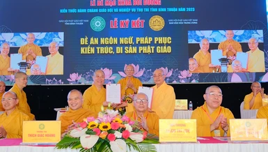 Hòa thượng Thích Minh Nhật và Hòa thượng Thích Thọ Lạc ấn ký bản ghi nhớ hợp tác về việc lan tỏa 4 đề án của Ban Văn hóa T.Ư 