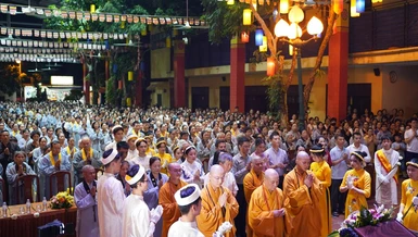 Đêm Vu lan - Báo hiếu long trọng diễn ra tại chùa Bằng (TP.Hà Nội)