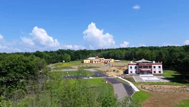 Toàn cảnh Trung tâm học tập và Thư viện Dalai Lama