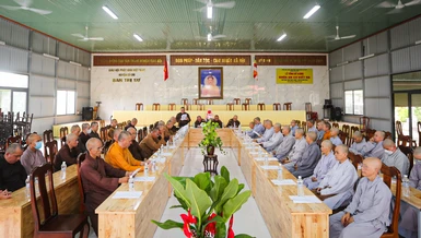 Quang cảnh phiên họp