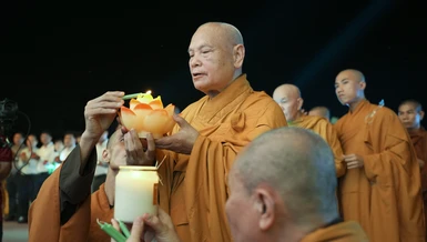 Hòa thượng Thích Thiện Nhơn, Chủ tịch Hội đồng Trị sự GHPGVN, viện chủ chùa Quốc Ân Khải Tường chủ trì buổi lễ 