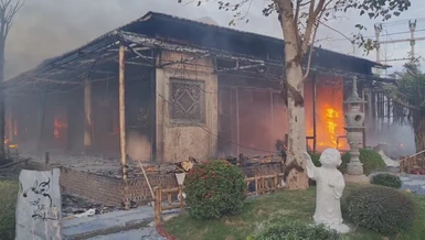 Giảng đường (Pháp Vân đường) trong khuôn viên chùa Phật Quang bị cháy rụi 