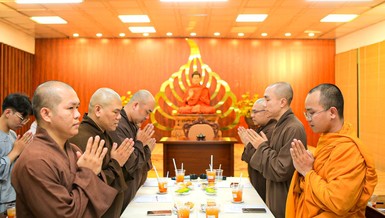 Niệm Phật cầu gia hộ