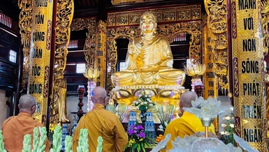 Chư Tăng tỉnh Sóc Trăng cử hành lễ Bố-tát tại thiền viện Trúc Lâm Sóc Trăng