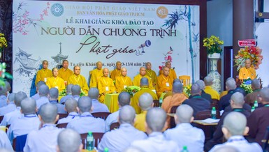 Khóa đào tạo "Người dẫn chương trình Phật giáo" do Ban Văn hóa GHPGVN TP.HCM tổ chức tại tu viện Khánh An (Q.12) 