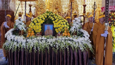 Giác linh đài Hòa thượng Thích Huệ Thành tại tổ đình Sắc tứ Quan Âm (P.4, TP.Cà Mau, tỉnh Cà Mau)