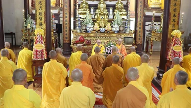 Quang cảnh Lễ tạ pháp của chư hành giả an cư tại tổ đình Sắc tứ Tịnh Quang (H.Triệu Phong, Quảng Trị)