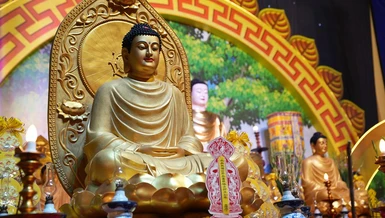 Pháp hội Dược Sư truyền thống lần thứ XIX tại chùa Bằng diễn ra trong 7 ngày, từ 4-10 đến ngày 10-10 (mùng 2 đến mùng 8-9-Giáp Thìn)