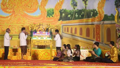 Nghi thức cúng dường truyền thống của đồng bào dân tộc Khmer 