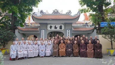 Ban Chủ nhiệm cùng Tăng Ni sinh Lớp Sơ cấp Phật học Q.3 khóa XIV niên khóa 2021-2023