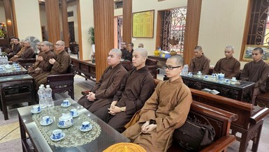 Các giới tử phát nguyện thọ giới tham dự kỳ khảo hạch tại chùa Thánh Long