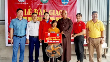 Chùa Đông Yên, Thanh Hà bàn giao nhà ở đến các hộ nghèo