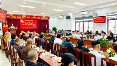 Buổi gặp mặt các tổ chức tôn giáo do Sở Nội vụ tỉnh Bình Định tổ chức sáng nay, 11-1