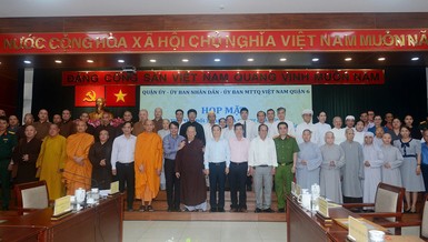 Lưu niệm tại buổi họp mặt