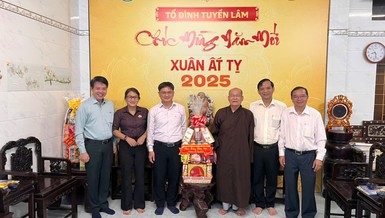 Ban Dân vận Thành ủy TP.HCM chúc Tết Ban Trị sự Phật giáo Q.6