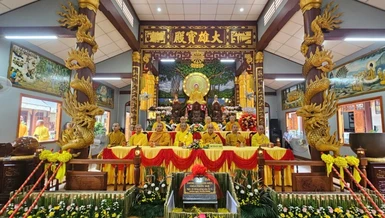 Trang nghiêm Lễ đặt đá xây dựng chùa Phước Huệ (thị xã Phước Long, Bình Phước)