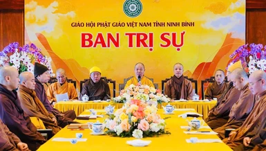 Chư tôn đức chứng minh, chủ trì phiên họp