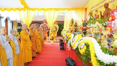 Thành kính tưởng niệm Đức Thánh Tổ Ni Đại Ái Đạo Kiều Đàm Di và chư tôn đức Ni tiền bối hữu công tỉnh Ninh Bình 