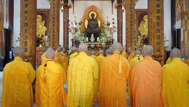 Lễ khai kinh được cử hành tại chánh điện tổ đình Từ Đàm