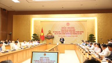 Hội nghị công bố các Nghị định về phân quyền, phân cấp; phân định thẩm quyền của chính quyền địa phương 2 cấp trong các lĩnh vực, chiều 12-6 - Ảnh: VGP/Đình Hải