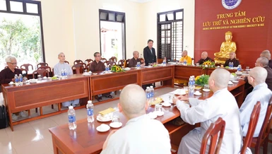 Phật tử Lê Văn Chính phát biểu, chia sẻ về những nguyện vọng của thân phụ (cố Phật tử Tâm Đại - Lê Văn Dũng) mong được hiến tặng những bản thu âm mà cụ ông đã thực hiện về sự kiện lịch sử và Pháp nạn 1963
